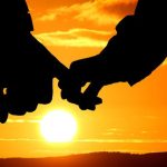 10 Hal Yang Terlupakan Kala Jatuh Cinta