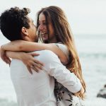 Coba Dengarkan Cinta